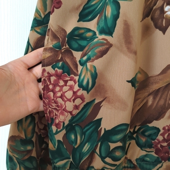 Teddi 90's Vintage Floral Printed Lightweight Silky Zip Up Jacket Brown Green SP - Picture 10 of 14